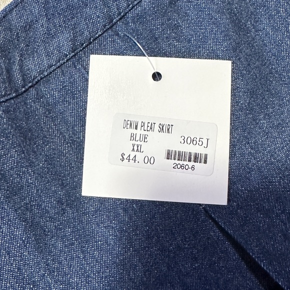Modest Denim Pleat Skirt Size XXL new with tags - Picture 2 of 2